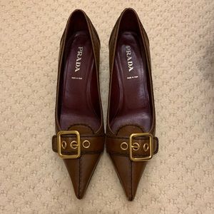 Prada Shoes in Brown Leather with Buckle size 39